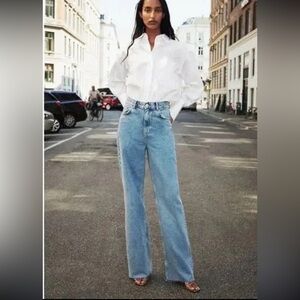 Zara Blue Flare Wide Leg Jeans size 0 distressed hem button fly